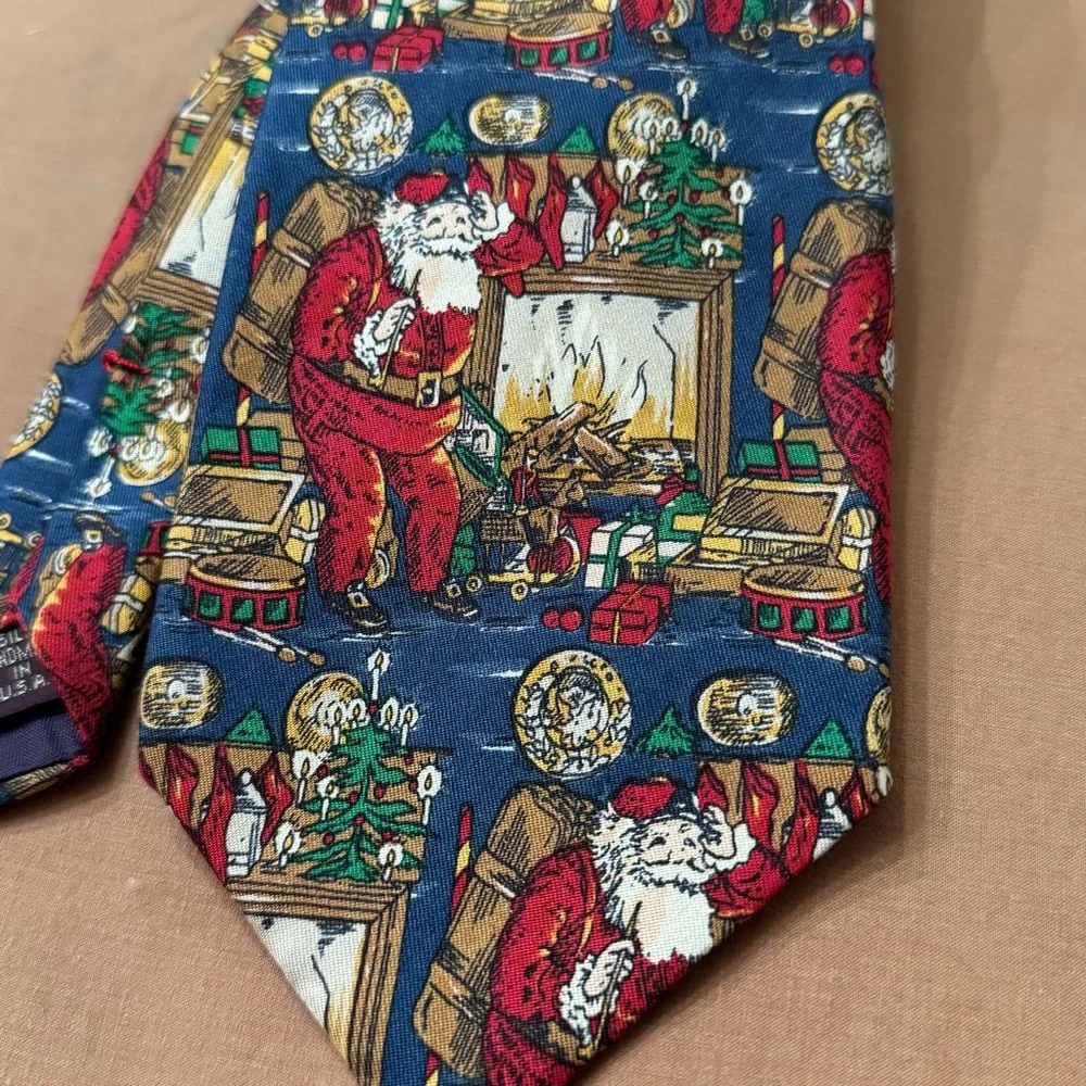 Tie Carmel - Pebble Beach Christmas Santa Red  Silk Tie